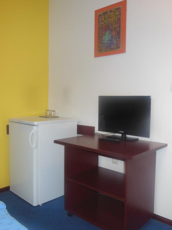 Hotel Pri Belokranjcu Novo Mesto Quarto foto